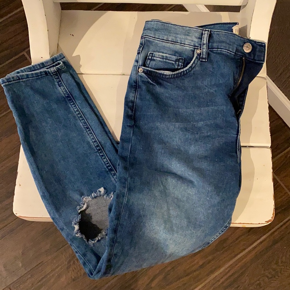 Free People distressed Skinny